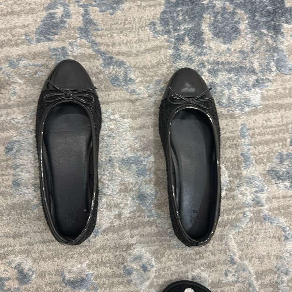 H&M flats in amazing condition, size 35